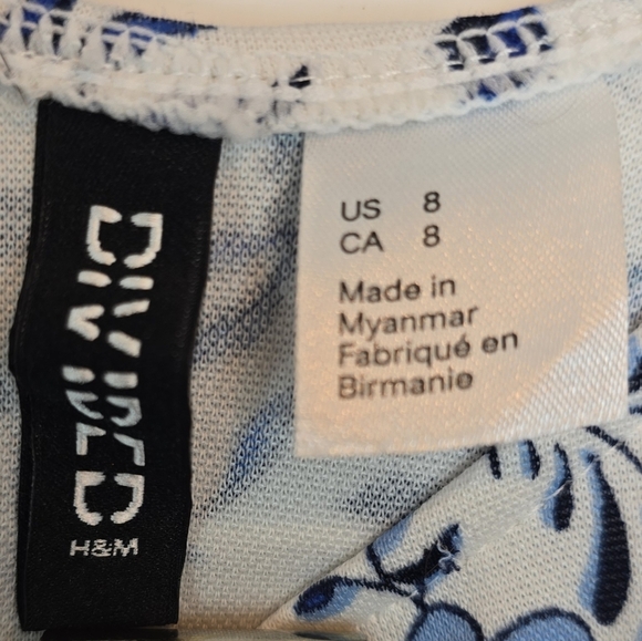 H&M Blue Floral Sleeveless Skater Jersey Dress Women's Sz 8‎ Low Back ResortWear - Picture 5 of 9